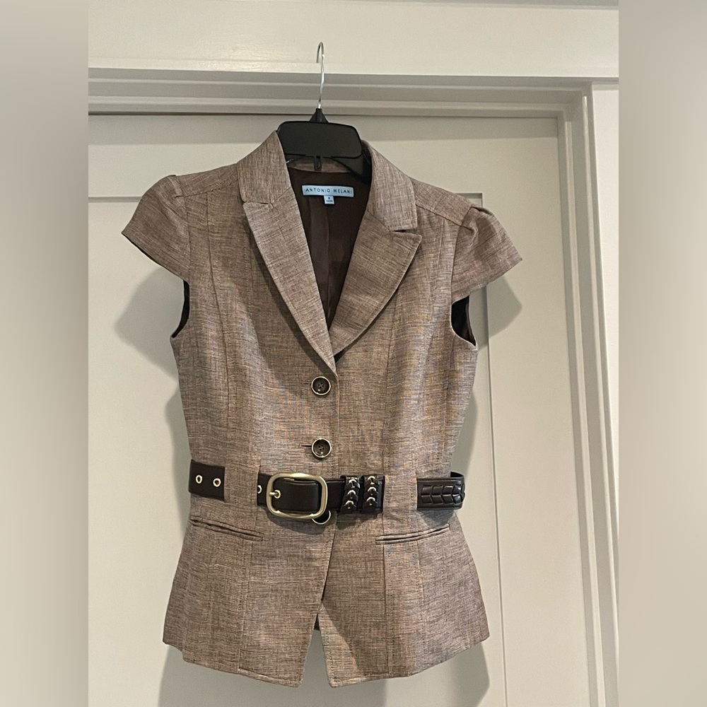 Antonio Melani blazer. Excellent condition. Size 2